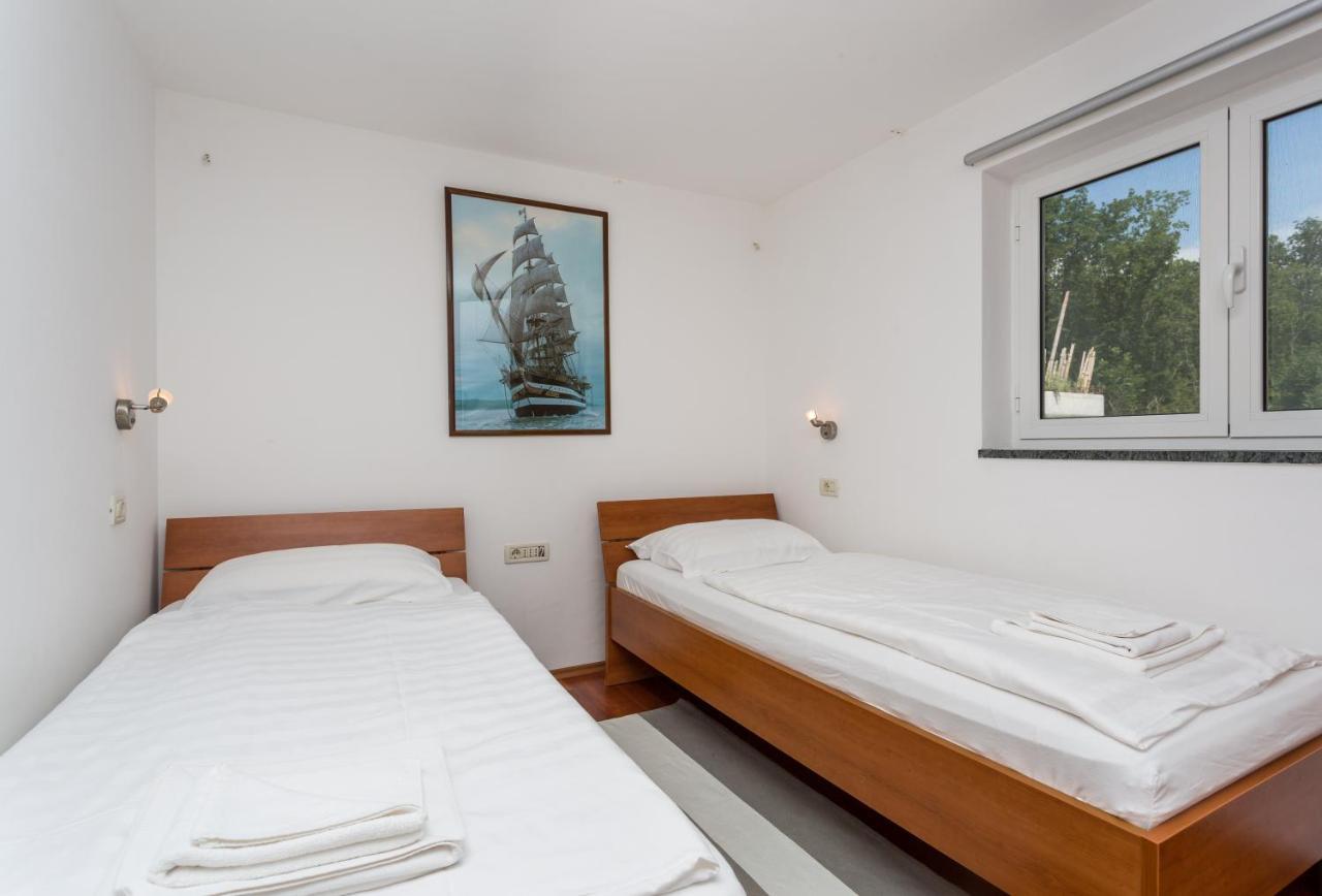 Molnar Resort Apartment Sergej Brzac エクステリア 写真